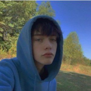 Meet your Posher, Carmon